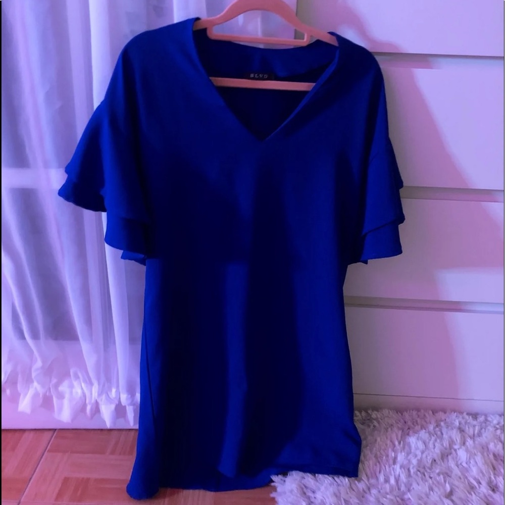 Beautiful blue dress (short) never been worn